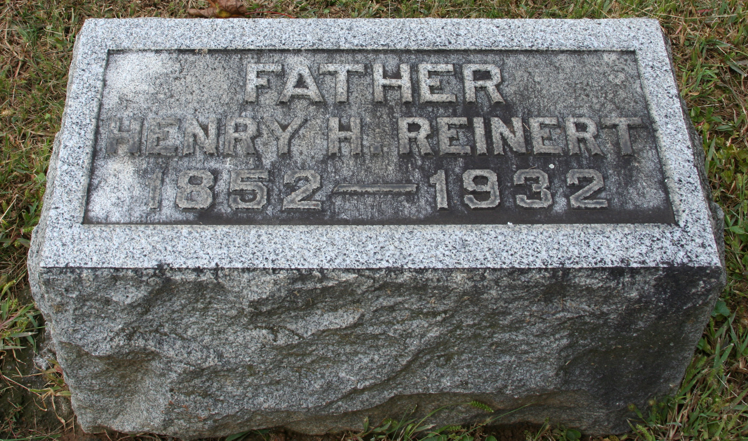 Henry Reinert grave