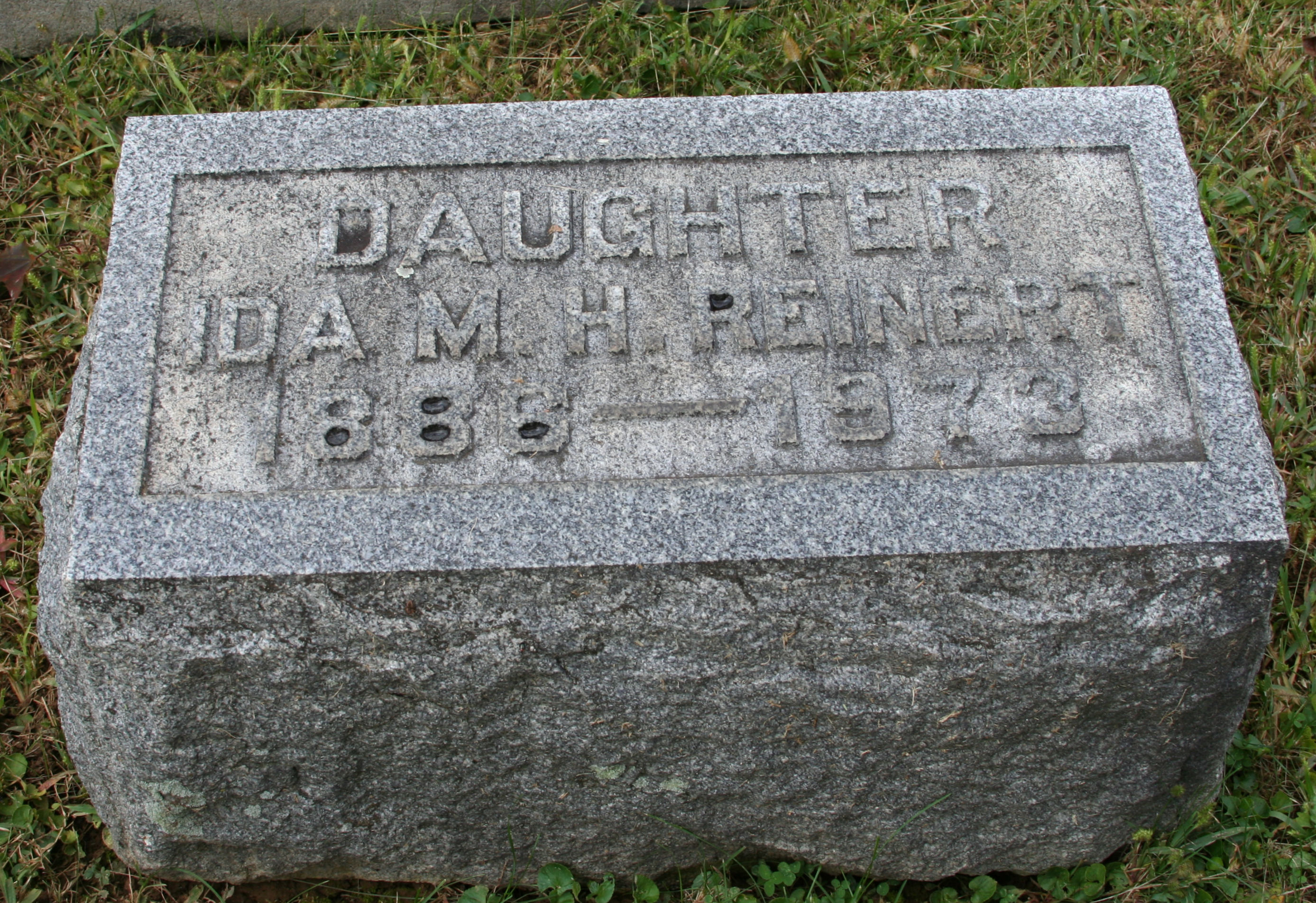 Ida M. Reinert grave
